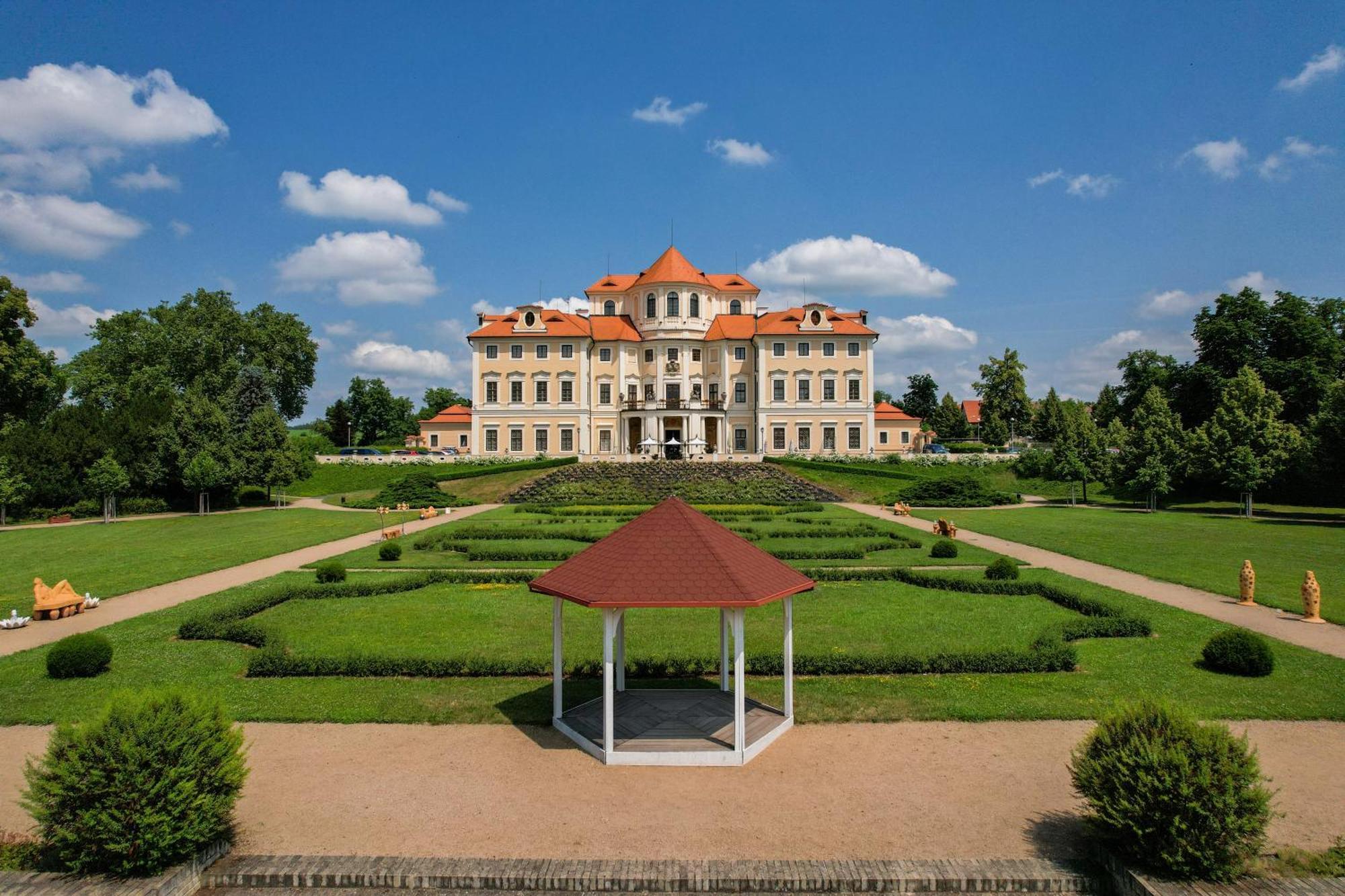 Chateau Liblice Bysice Exterior photo
